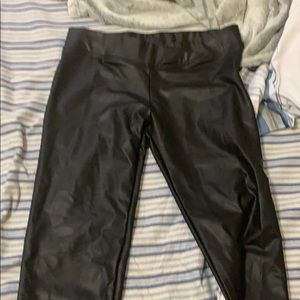 Vizio pants 96 polyester, cold wash size medium